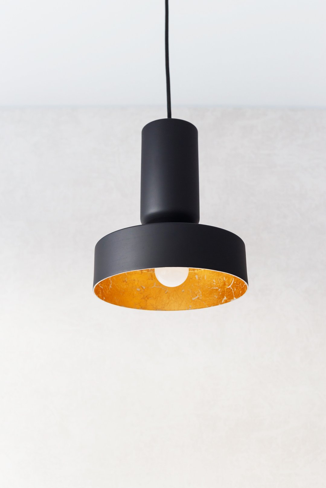 Black Metal Pendant Lights at Home 